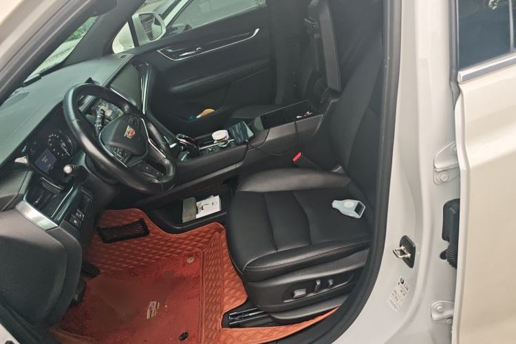 Used Cadillac XT5 2022 2.0T Two-Wheel Drive Luxury Version Left Front Seat