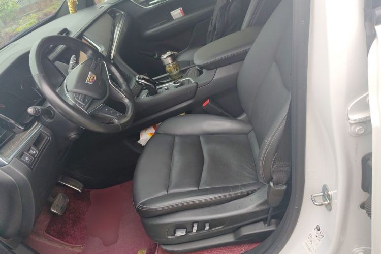 Used Cadillac XT5 2022 2.0T Four-Wheel Drive Premium Edition Left Front Seat