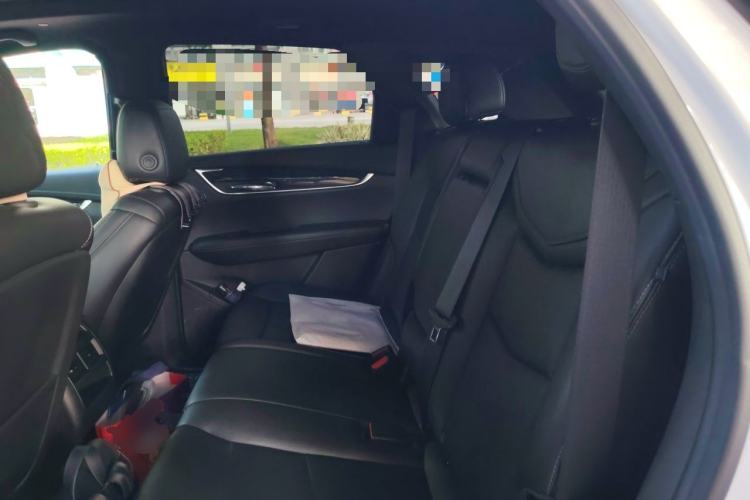 Used Cadillac XT5 2022 2.0T Two-Wheel Drive Luxury Version Left Rear Seat