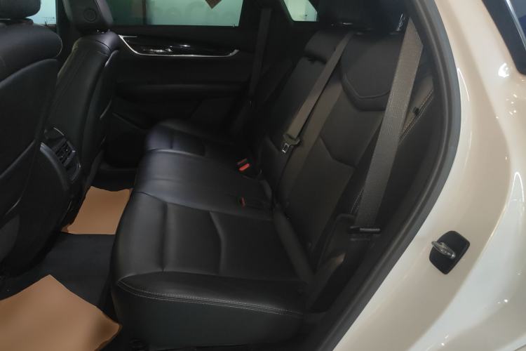 Used Cadillac XT5 2022 2.0T Two-Wheel Drive Luxury Version Left Rear Seat