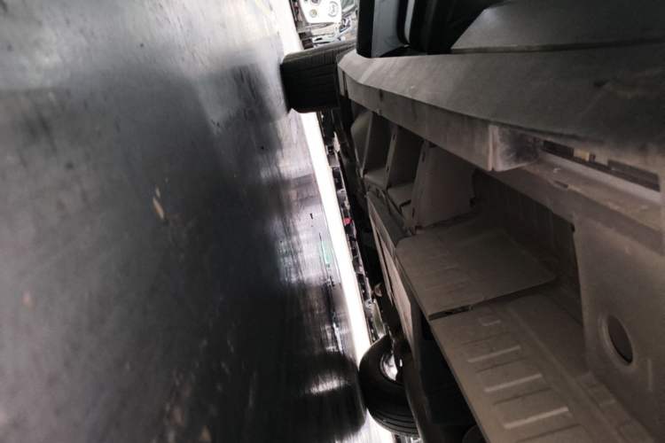 Used Cadillac XT5 2022 2.0T Two-Wheel Drive Luxury Version Left Side Sill