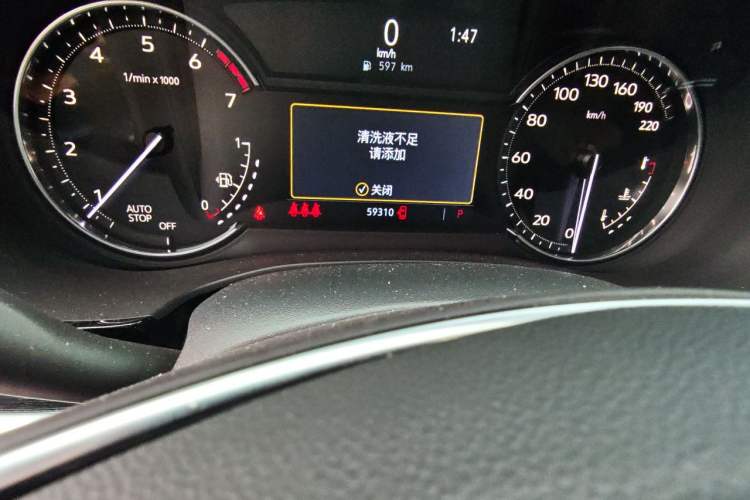 Used Cadillac XT5 2022 2.0T Two-Wheel Drive Luxury Version Odometer Close Up