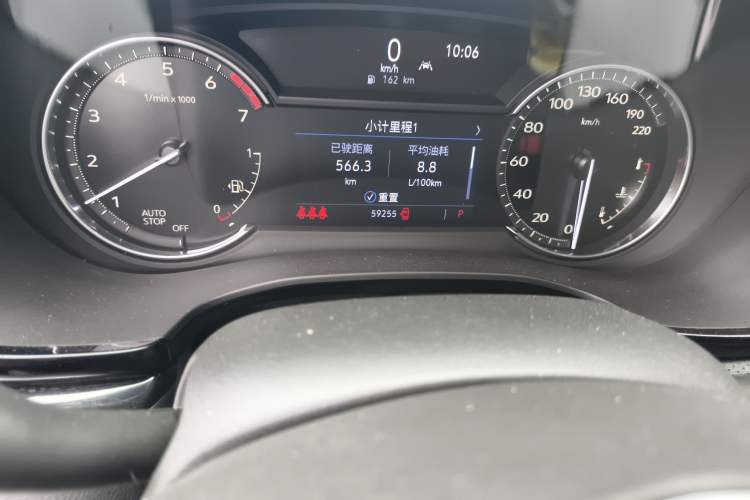 Used Cadillac XT5 2022 2.0T Two-Wheel Drive Luxury Version Odometer Close Up