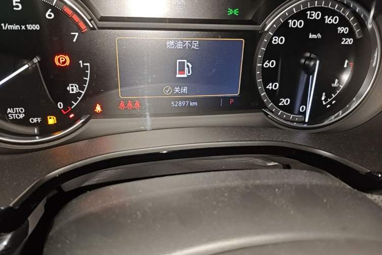 Used Cadillac XT5 2022 2.0T Two-Wheel Drive Luxury Version Odometer Close Up