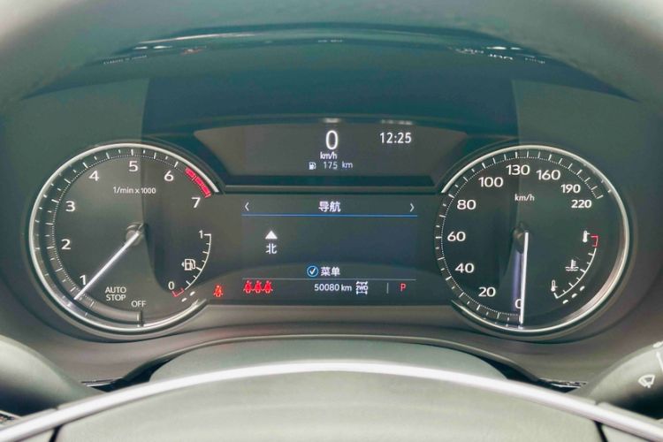 Used Cadillac XT5 2022 2.0T Four-Wheel Drive Luxury Version (Hummingbird Edition) Odometer Close Up