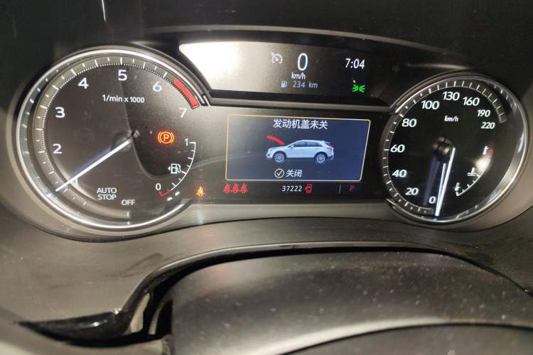 Used Cadillac XT5 2022 2.0T Two-Wheel Drive Luxury Version Odometer Close Up