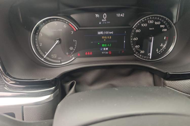 Used Cadillac XT5 2022 2.0T Two-Wheel Drive Luxury Version Odometer Close Up