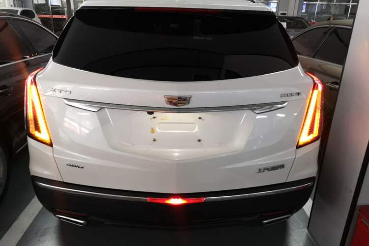 Used Cadillac XT5 2022 2.0T Four-Wheel Drive Premium Edition Rear