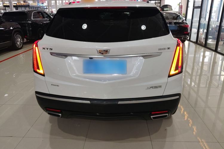 Used Cadillac XT5 2022 2.0T Four-Wheel Drive Luxury Version (Hummingbird Edition) Rear
