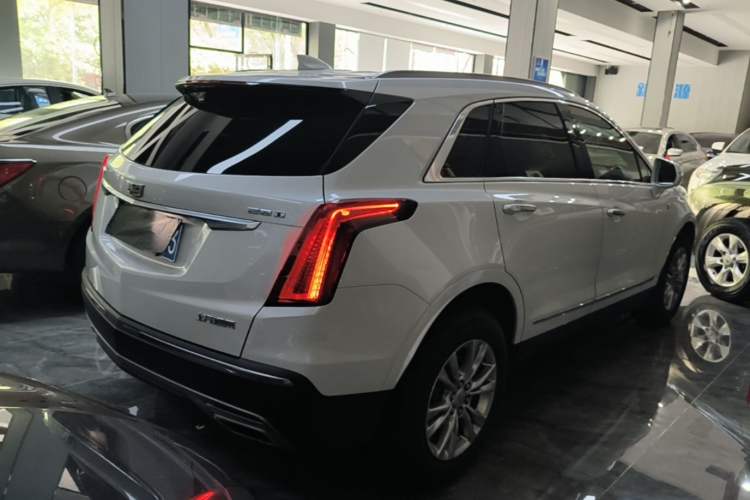 Used Cadillac XT5 2022 2.0T Two-Wheel Drive Luxury Version Rear Right 45 Deg