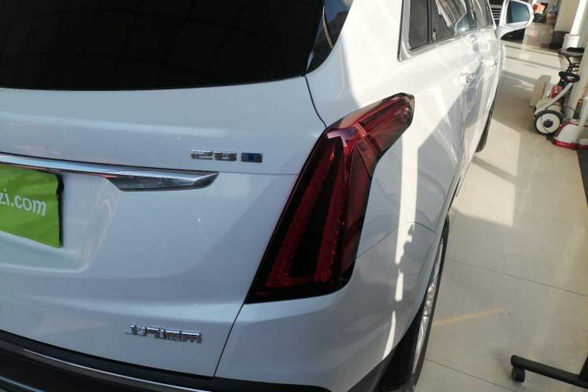 Used Cadillac XT5 2022 2.0T Two-Wheel Drive Luxury Version Right Rear Taillight