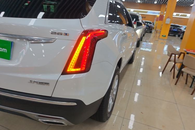 Used Cadillac XT5 2022 2.0T Two-Wheel Drive Luxury Version Right Rear Taillight