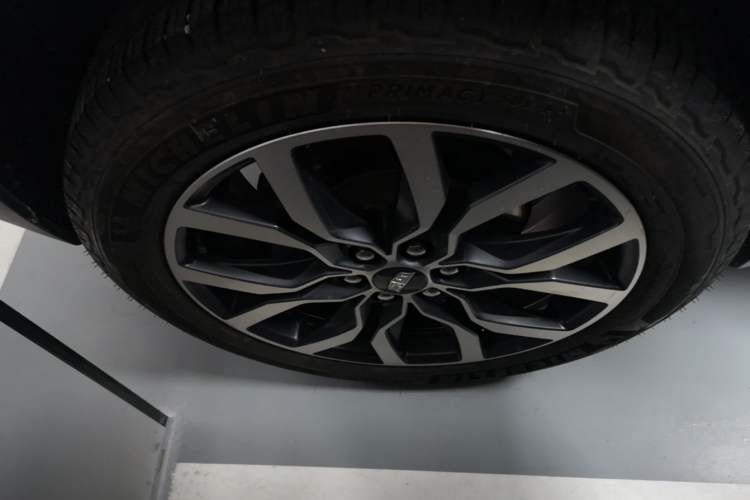 Used Cadillac XT5 2022 2.0T Four-Wheel Drive Premium Edition Right Rear Wheel Hub