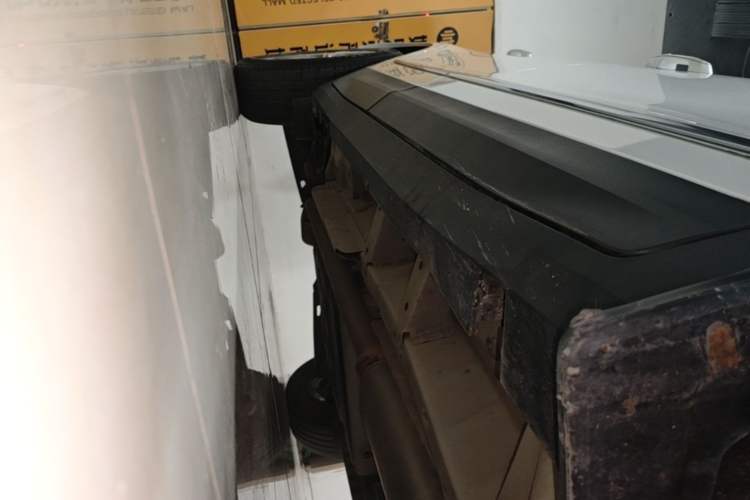 Used Cadillac XT5 2022 2.0T Two-Wheel Drive Luxury Version Right Side Sill