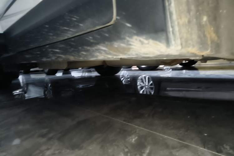 Used Cadillac XT5 2022 2.0T Two-Wheel Drive Luxury Version Right Side Sill
