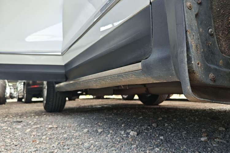 Used Cadillac XT5 2022 2.0T Two-Wheel Drive Luxury Version Right Side Sill