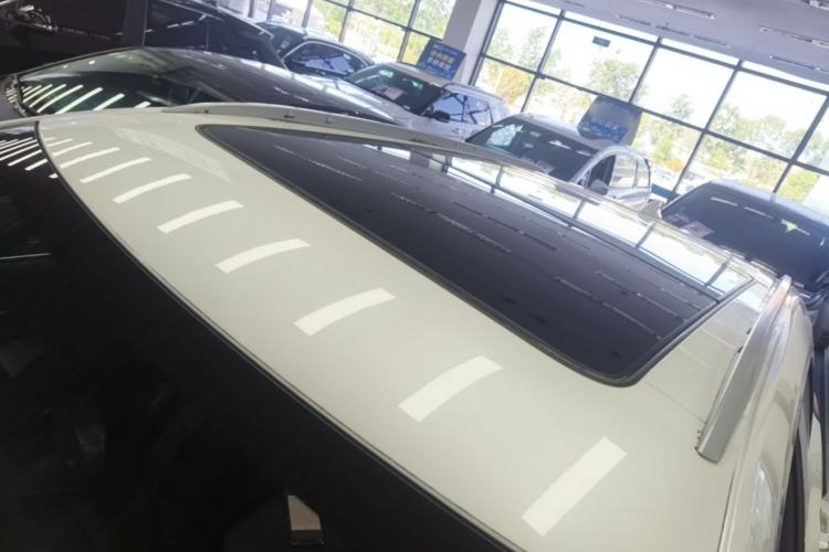 Used Cadillac XT5 2022 2.0T Two-Wheel Drive Luxury Version Roof