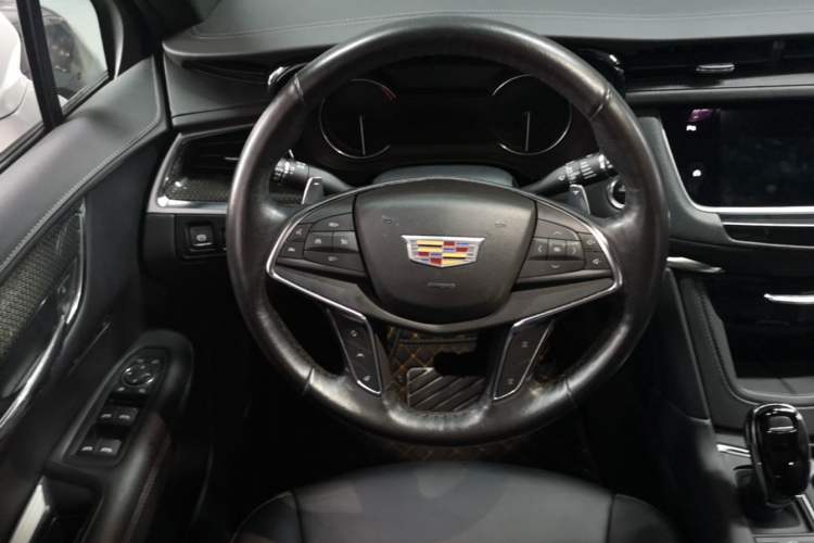 Used Cadillac XT5 2022 2.0T Four-Wheel Drive Premium Edition Steering Wheel