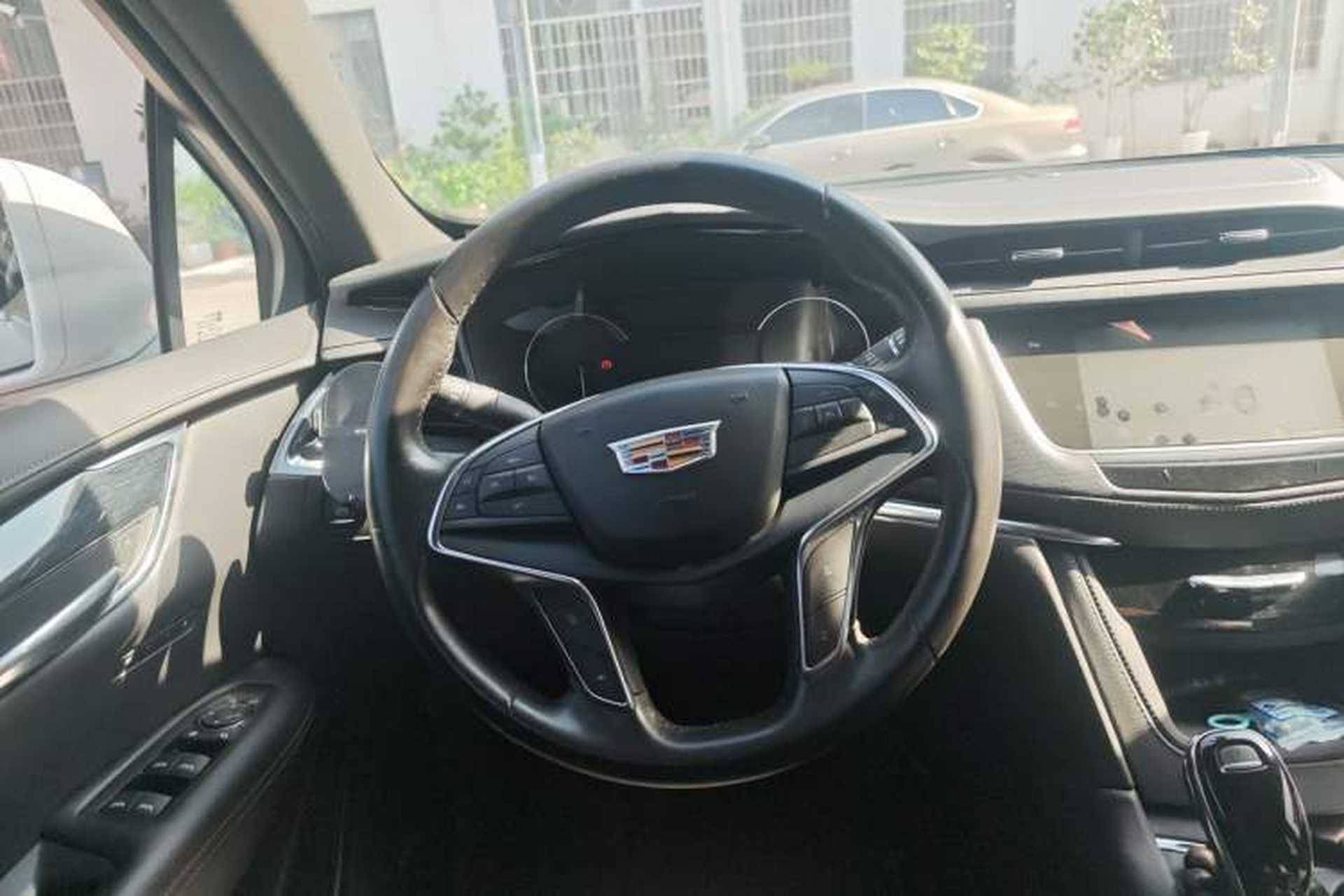 Used Cadillac XT5 2022 2.0T Four-Wheel Drive Luxury Version (Hummingbird Edition) Steering Wheel