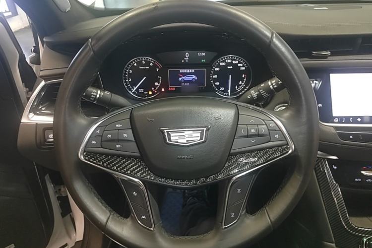Used Cadillac XT5 2022 2.0T Four-Wheel Drive Luxury Version Steering Wheel