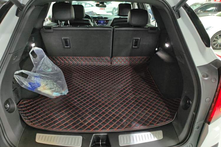 Used Cadillac XT5 2022 2.0T Two-Wheel Drive Luxury Version Trunk
