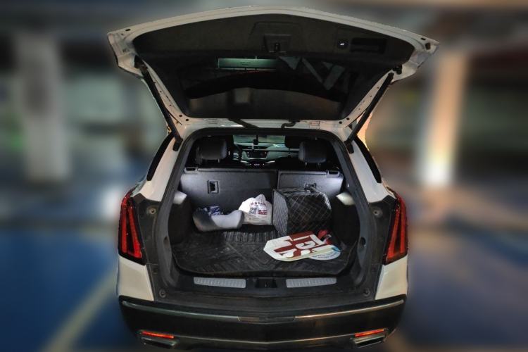 Used Cadillac XT5 2022 2.0T Two-Wheel Drive Luxury Version Trunk