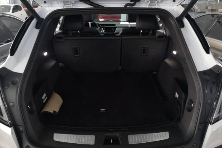 Used Cadillac XT5 2022 2.0T Four-Wheel Drive Premium Edition Trunk