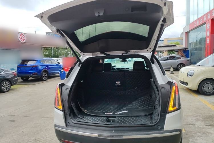 Used Cadillac XT5 2022 2.0T Four-Wheel Drive Luxury Version (Hummingbird Edition) Trunk