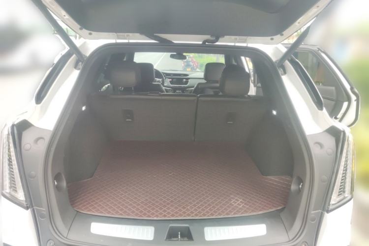Used Cadillac XT5 2022 2.0T Four-Wheel Drive Premium Edition Trunk