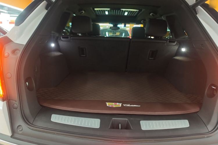 Used Cadillac XT5 2022 2.0T Two-Wheel Drive Luxury Version Trunk
