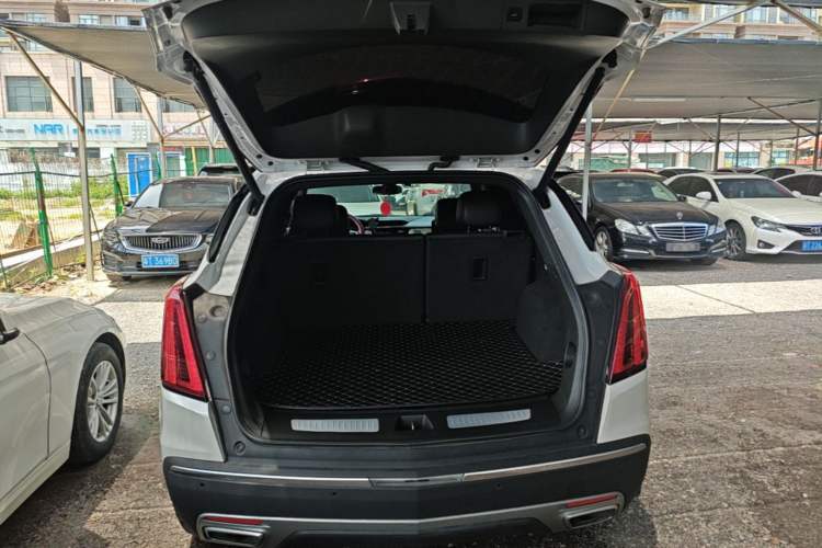 Used Cadillac XT5 2022 2.0T Two-Wheel Drive Luxury Version Trunk