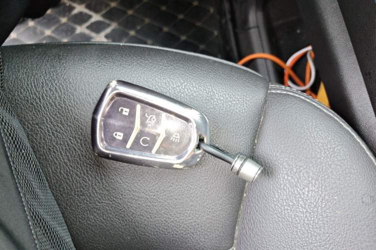Used Cadillac XT5 2022 2.0T Two-Wheel Drive Luxury Version Vehicle Key