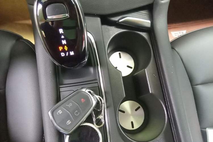 Used Cadillac XT5 2022 2.0T Two-Wheel Drive Luxury Version Vehicle Key