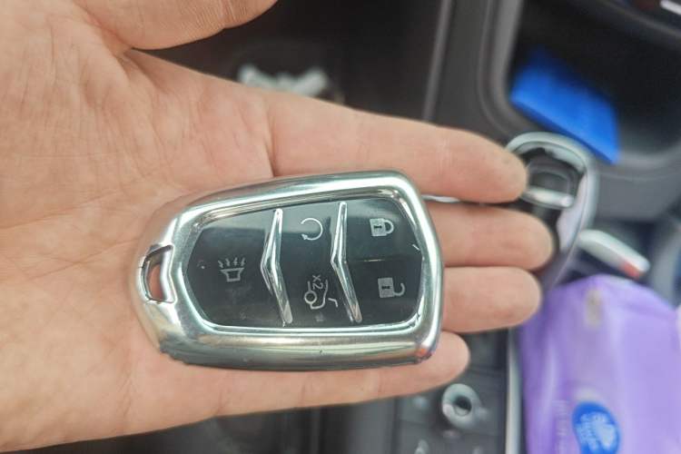Used Cadillac XT5 2022 2.0T Four-Wheel Drive Premium Edition Vehicle Key