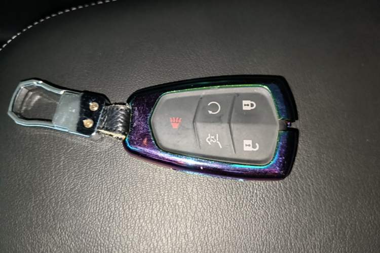 Used Cadillac XT5 2022 2.0T Two-Wheel Drive Luxury Version Vehicle Key