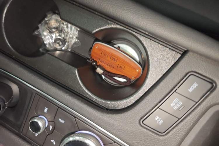 Used Cadillac XT5 2022 2.0T Two-Wheel Drive Luxury Version Vehicle Key