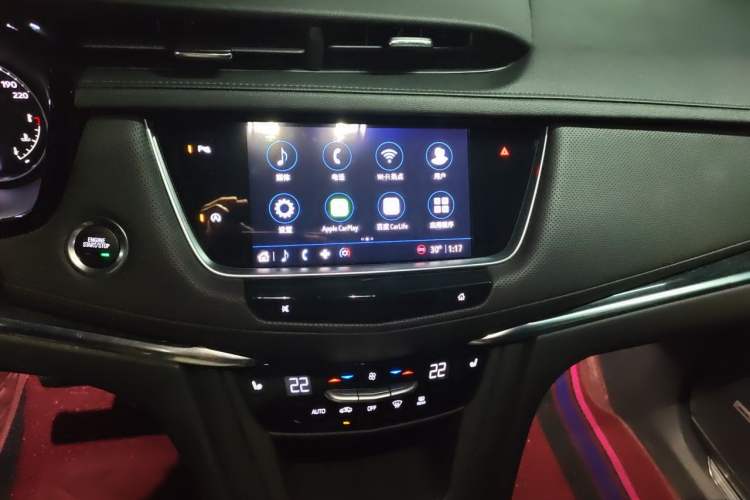 Used Cadillac XT5 2023 2.0T Two-Wheel-Drive Fashion Edition Audio And AC Panel