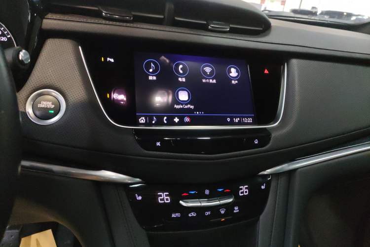 Used Cadillac XT5 2023 2.0T Two-Wheel-Drive Fashion Edition Audio And AC Panel