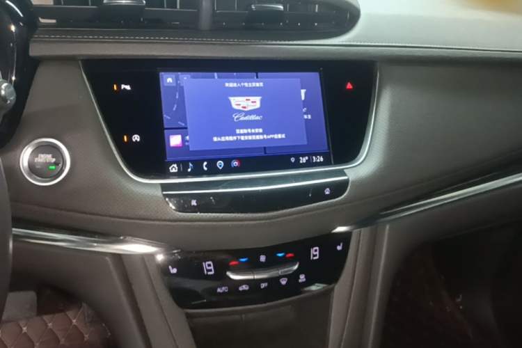 Used Cadillac XT5 2023 2.0T Two-Wheel-Drive Fashion Edition Audio And AC Panel