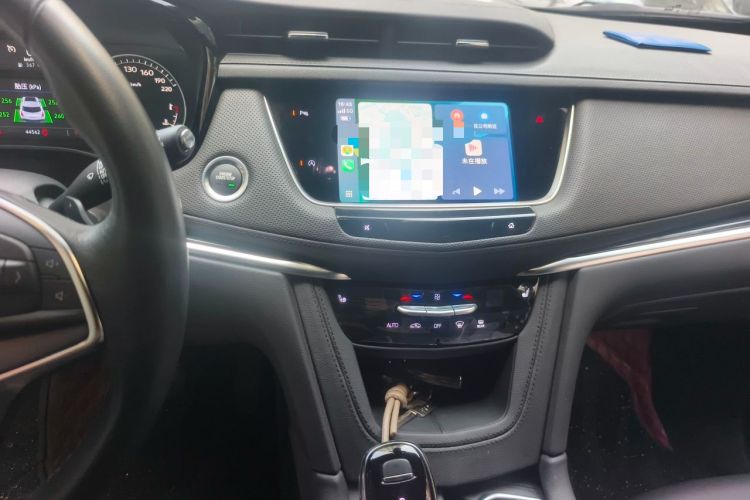 Used Cadillac XT5 2023 2.0T Two-Wheel-Drive Fashion Edition Audio And AC Panel