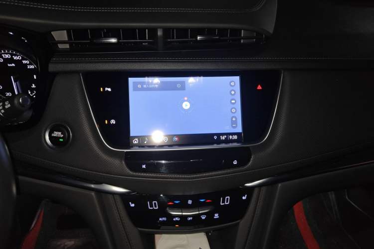 Used Cadillac XT5 2023 2.0T Two-Wheel-Drive Fashion Edition Audio And AC Panel