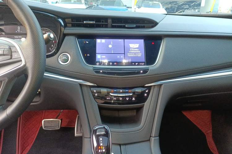 Used Cadillac XT5 2023 2.0T Four-Wheel Drive Prestige Version (Ultimate Edition) Audio And AC Panel