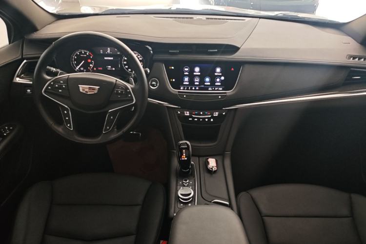 Used Cadillac XT5 2023 2.0T Four-Wheel Drive Prestige Version (Ultimate Edition) Center Console