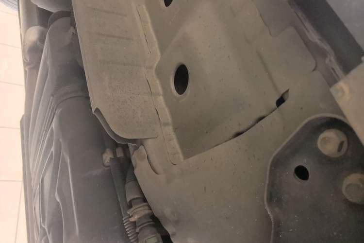 Used Cadillac XT5 2023 2.0T Two-Wheel-Drive Fashion Edition Chassis Rear Left
