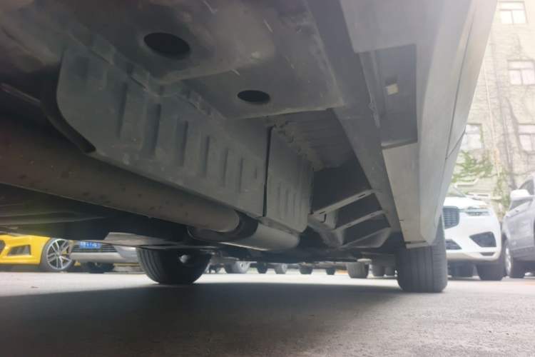 Used Cadillac XT5 2023 2.0T Two-Wheel-Drive Fashion Edition Chassis Rear Right