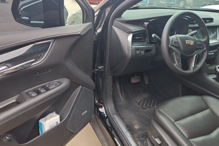 Used Cadillac XT5 2023 2.0T Two-Wheel-Drive Fashion Edition Driver Seat
