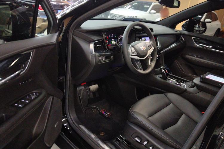 Used Cadillac XT5 2023 2.0T Two-Wheel-Drive Fashion Edition Driver Seat