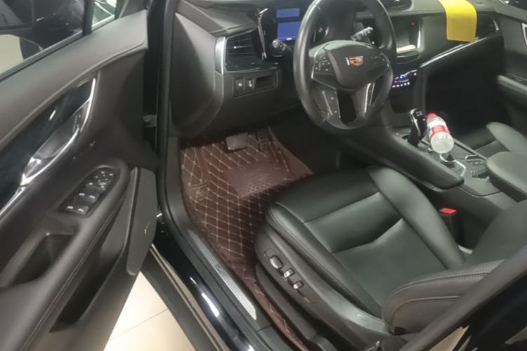 Used Cadillac XT5 2023 2.0T Two-Wheel-Drive Fashion Edition Driver Seat