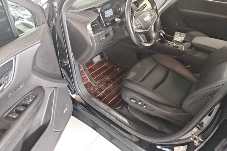 Used Cadillac XT5 2023 2.0T Two-Wheel-Drive Fashion Edition Driver Seat