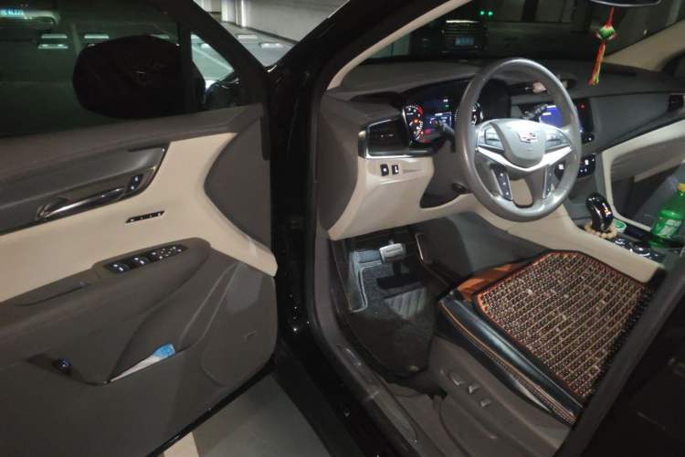 Used Cadillac XT5 2023 2.0T Four-Wheel Drive Prestige Version (Ultimate Edition) Driver Seat